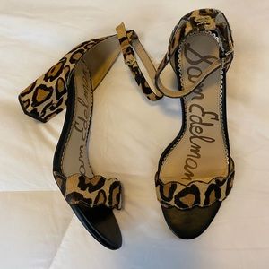 Sam Edelman leopard scallop heels sz 6.5